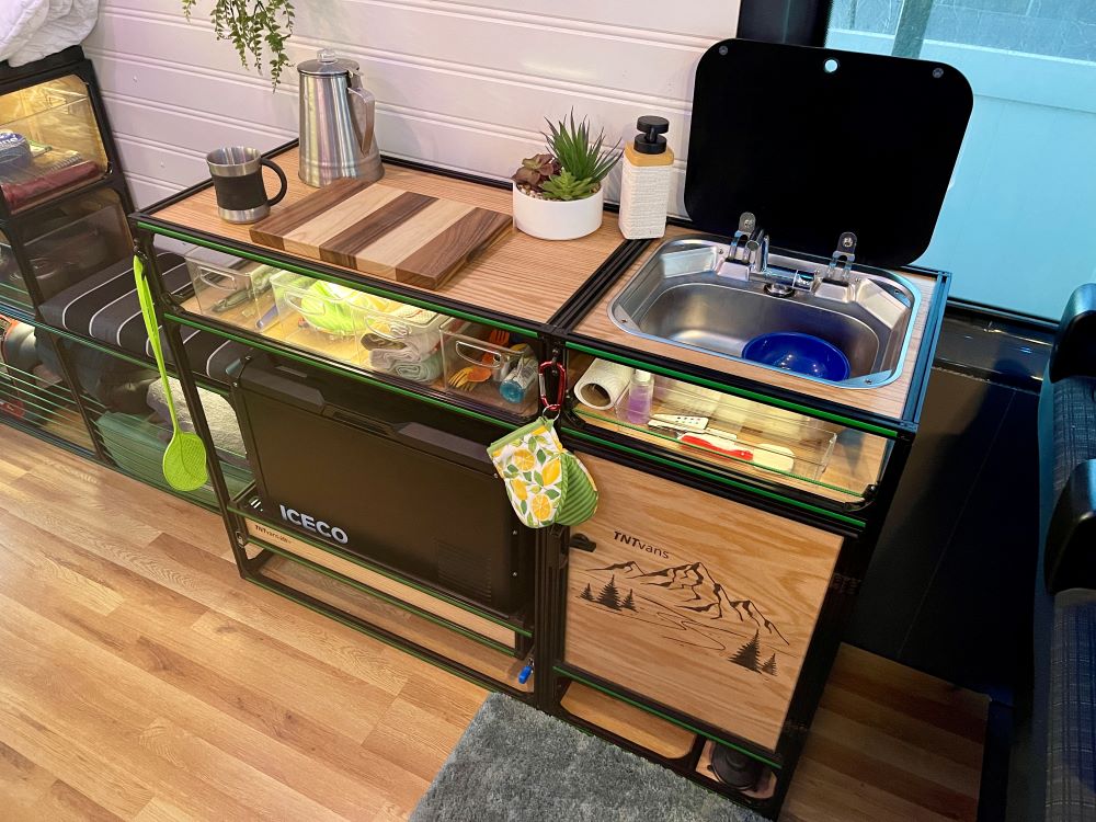 Simplest and Easiest Van Kitchen Sink for Campervan Conversions – TNTvans