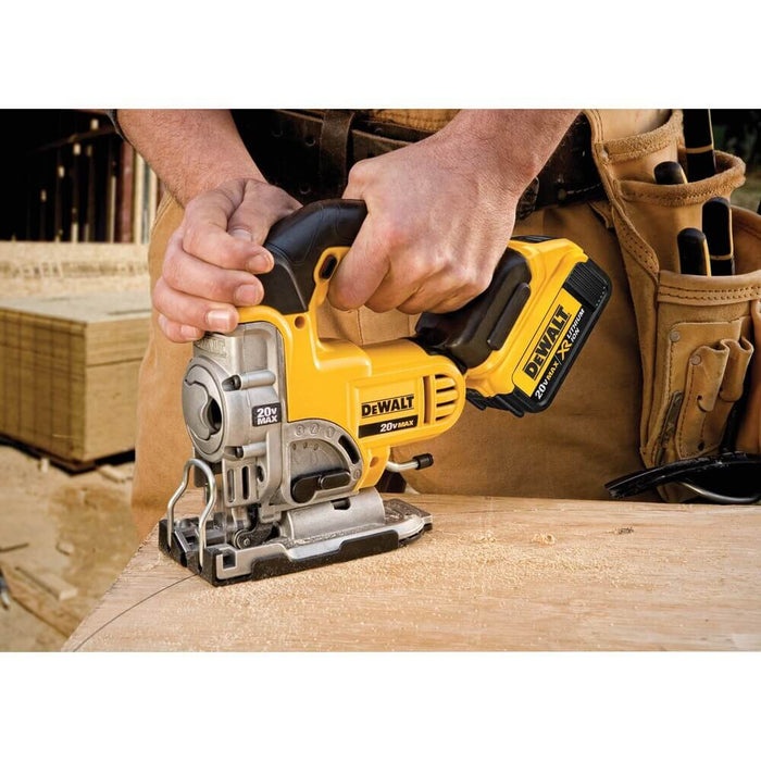 DEWALT DCS331M1 20V MAX* Jig Saw Kit