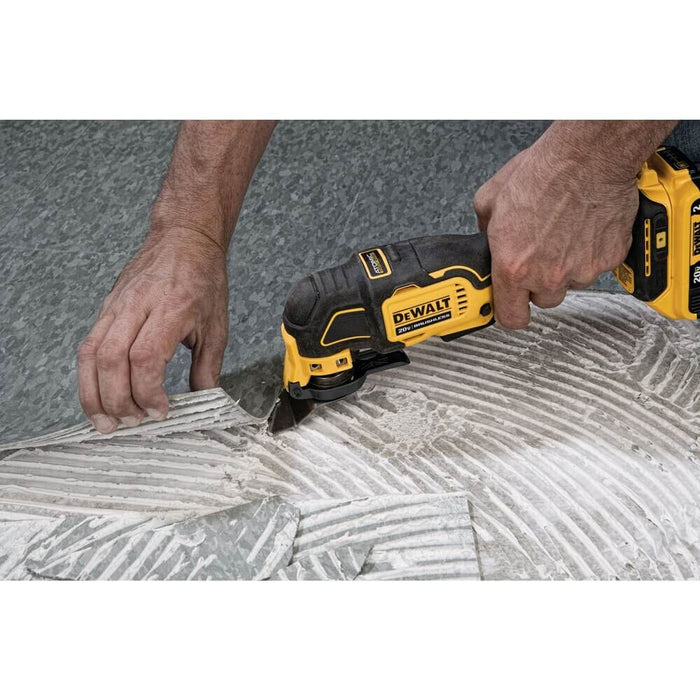 DEWALT DCS354B ATOMIC™ 20V Max* Brushless Cordless Oscillating Multi-Tool (Tool Only)