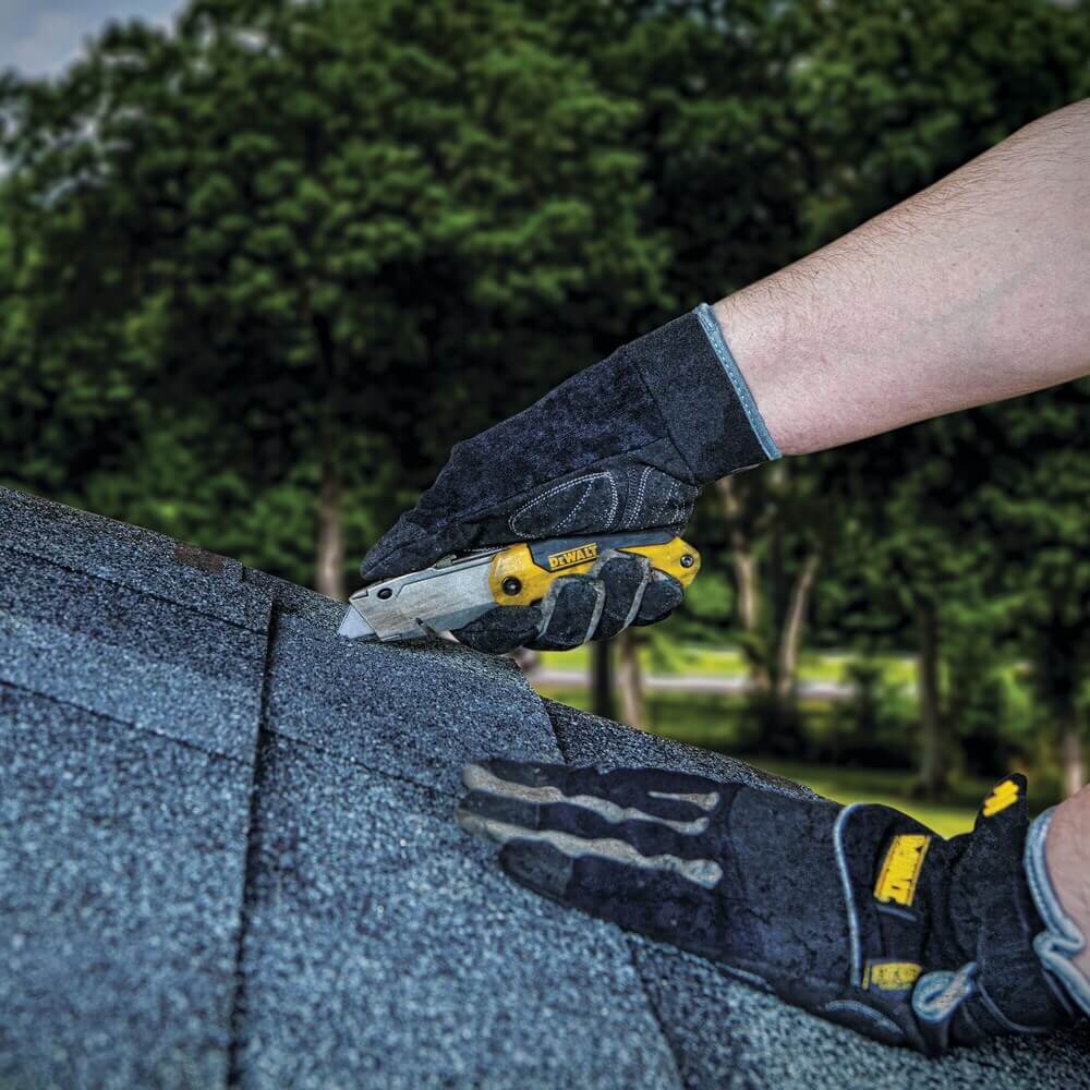 DEWALT DWHT10035 Folding Retractable Utility Knife