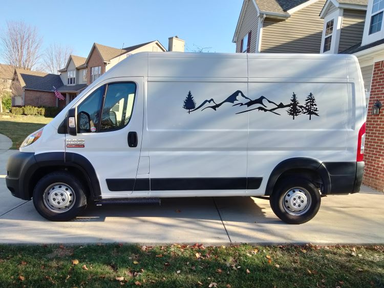 ram promaster 118 with all aluminum running board side steps